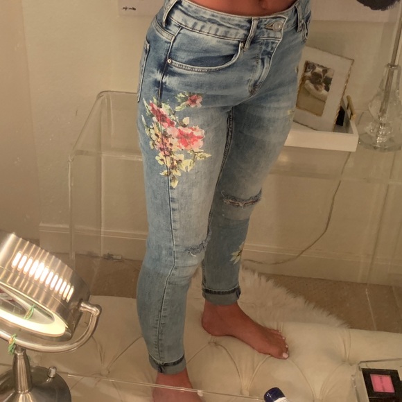 Zara floral jeans - Picture 2 of 3